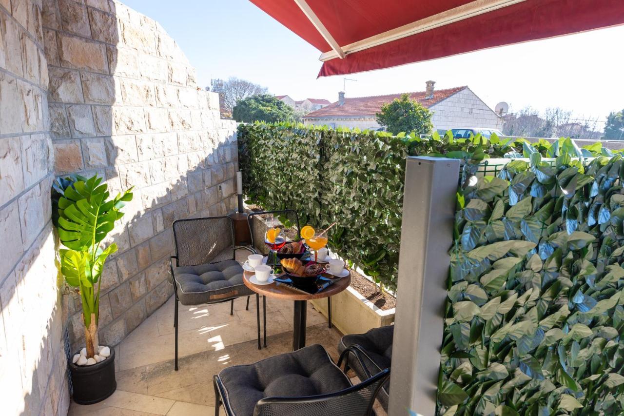 By The Way Hot Tub And Free Parking Leilighet Dubrovnik